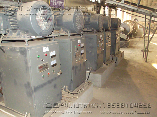 ����ľ̿���ƶ��˻���̿���豸��ҵ��Ѹ�ٷ�չ